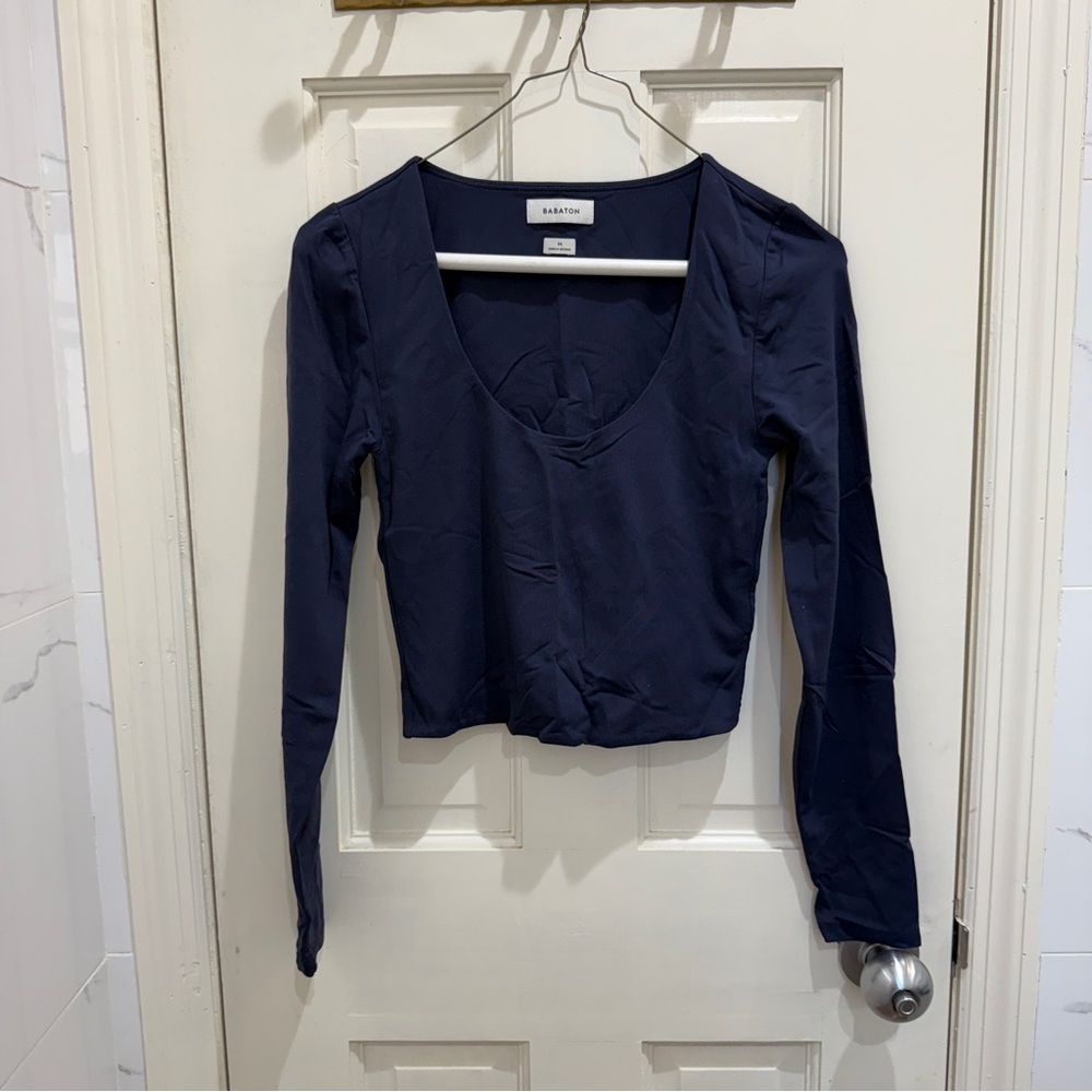 Aritzia babaton contour scoopneck longsleeve